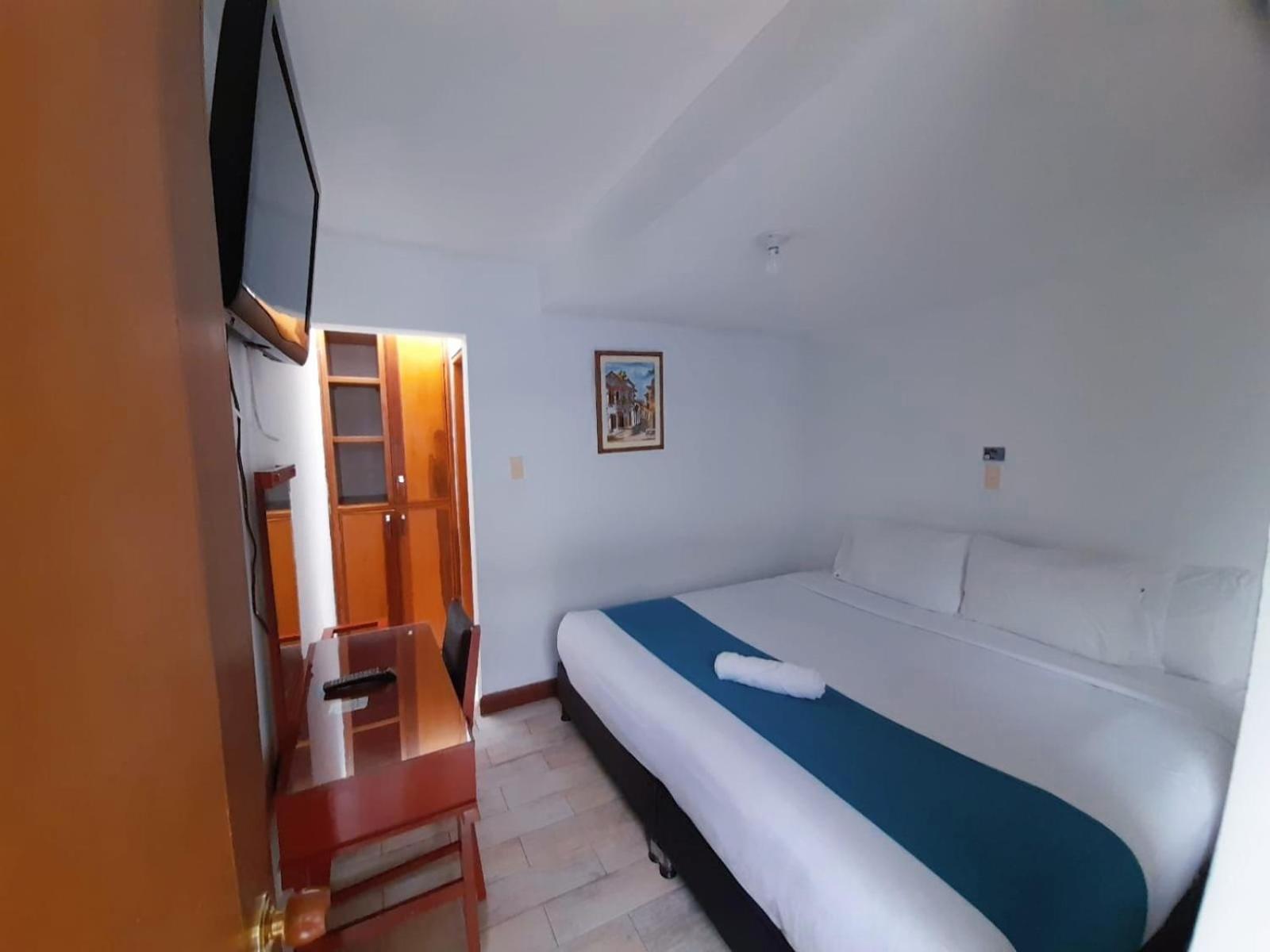 Hotel El Cid Plaza Premium Tunja Room photo